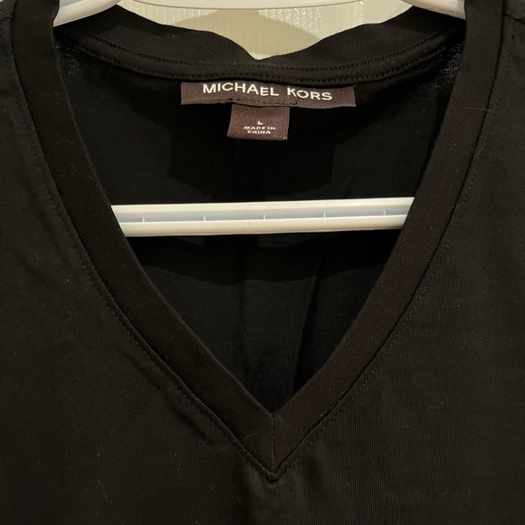 Michael Kors V Neck T-Shirt - NWOT - Picture 1 of 6